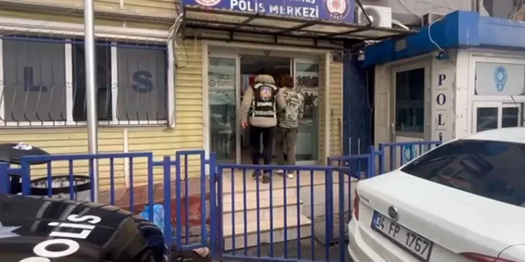 Sarıyer’de akrobatik hareketler yapan motosikletli kamerada