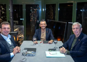 CHP Genel Başkanı Özel, İmamoğlu ve Yavaş ile görüştü