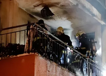 Balkona stoklanan telefonu bataryaları bomba gibi patladı