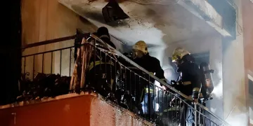 Balkona stoklanan telefonu bataryaları bomba gibi patladı