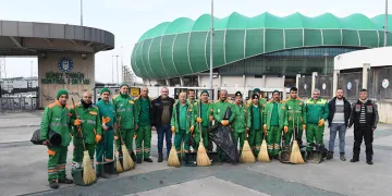 Stadyumun temizliğine Osmangazi desteği