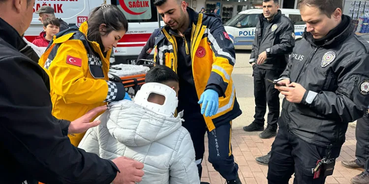 İznik’te otomobille çarpışan motosikletli yaralandı
