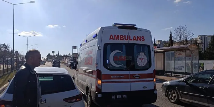 Otomobilin çarptığı yaya yaralandı