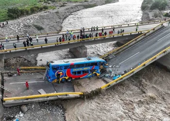 Peru’da köprü çöktü: 2 ölü, 41 yaralı