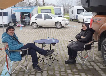 Orhangazi’de Kamp Ateşi Yandı: Doğa ve Karavan Tutkunları Buluştu!