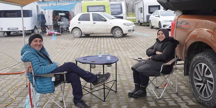 Orhangazi’de Kamp Ateşi Yandı: Doğa ve Karavan Tutkunları Buluştu!