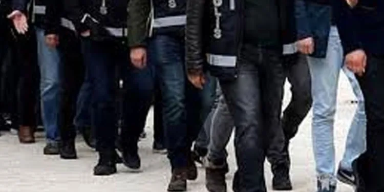 Ümraniye’de okul bahçesinde öğrencilere saldıran köpeğin sahibi tutuklandı