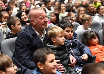 Karacabey Belediyesi’nden çocuklara unutulmaz yarıl yıl tatili