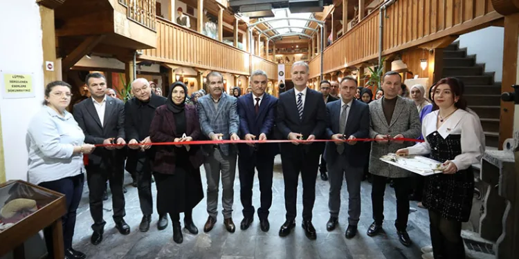 Vuslat sergisi görücüye çıktı