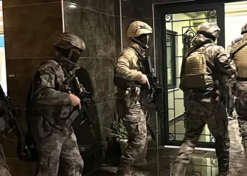 Van’da trafik kazası: 2 ölü, 3 yaralı