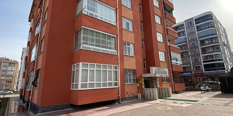 TOKİ Kavşağı’nda meydana gelen trafik kazasında 1 kişi yaralandı