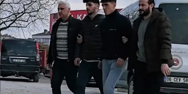 Kendini vali olarak tanıtıp iş adamlarını dolandıran şahıs tutuklandı
