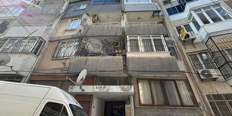 Yıllar sonra gittiği evde üvey annesinin kemiklerini buldu