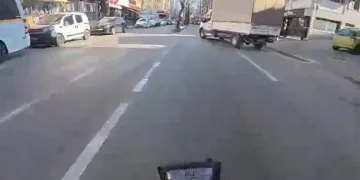 Bursa’da kavgayı ayırmak isterken bıçaklandı