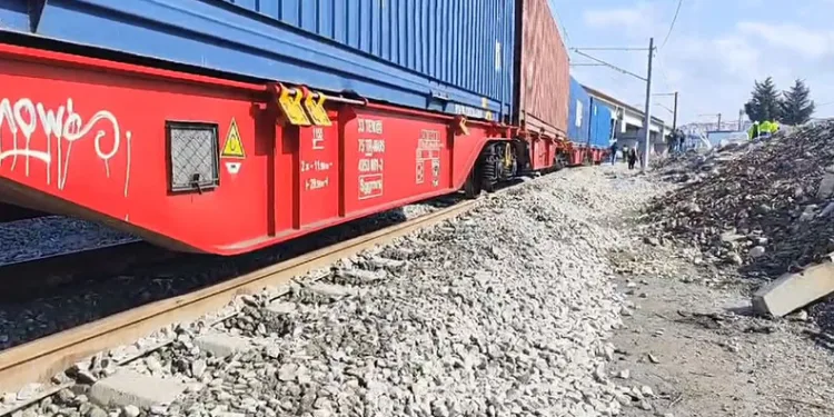 Çerkezköy’de deneme sürüşü sırasında üç vagon raydan çıktı