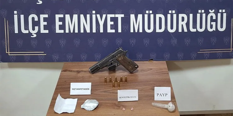 Kastamonu’da uyuşturucuyla yakalanan 4 kişi gözaltına alındı