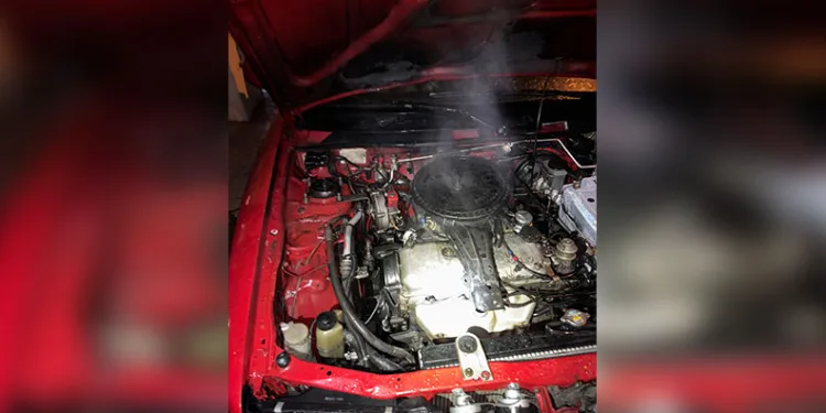 Isparta’da otomobil yangını itfaiye ekiplerince söndürüldü