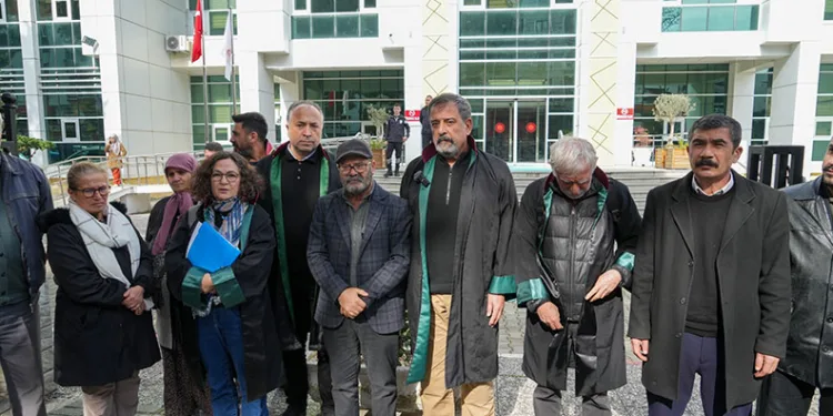 İnşaat şantiyesinde çıkan yangın korkuttu