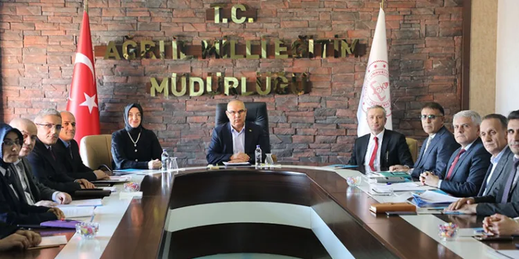 “İhale gelirleri, hemşehrilerimize yatırım olarak geri dönecek”