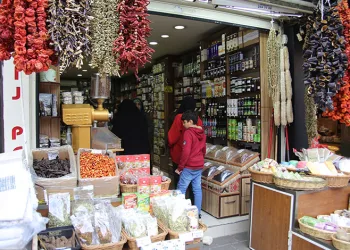 Öksürüğü geçmeyen soluğu aktarda alıyor