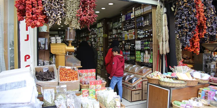 Öksürüğü geçmeyen soluğu aktarda alıyor