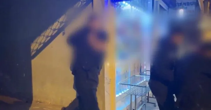 Bitlis’te kaçak göçmen taşıyan tırın gizli bölmesi çöktü: 1 ölü, 4 yaralı