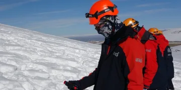 Bitlis’te kaçak göçmen taşıyan tırın gizli bölmesi çöktü: 1 ölü, 4 yaralı