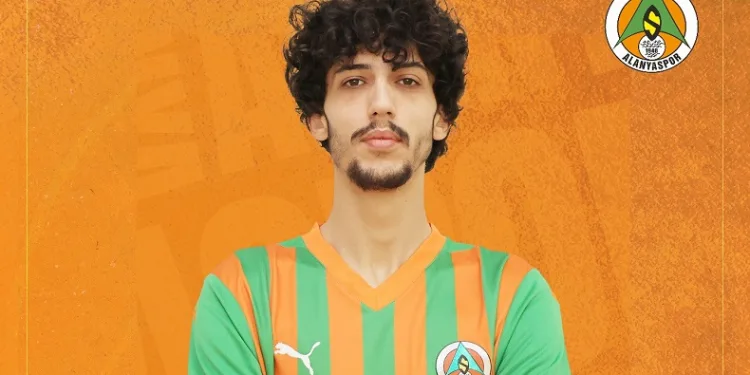 Alanyaspor, Enes Keskin’i renklerine bağladı