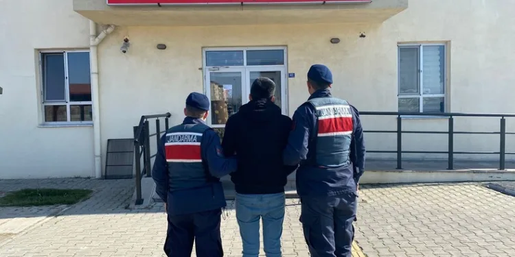 Jandarmadan uyuşturucu operasyonu: 5 gözaltı