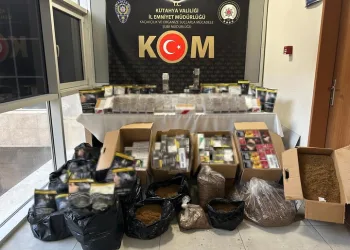 Erdek’te gece saatlerinde dam yangını paniğe neden oldu