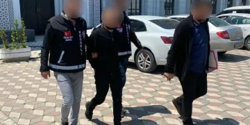 Erdek’te gece saatlerinde dam yangını paniğe neden oldu