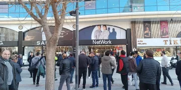 Erdek’te gece saatlerinde dam yangını paniğe neden oldu
