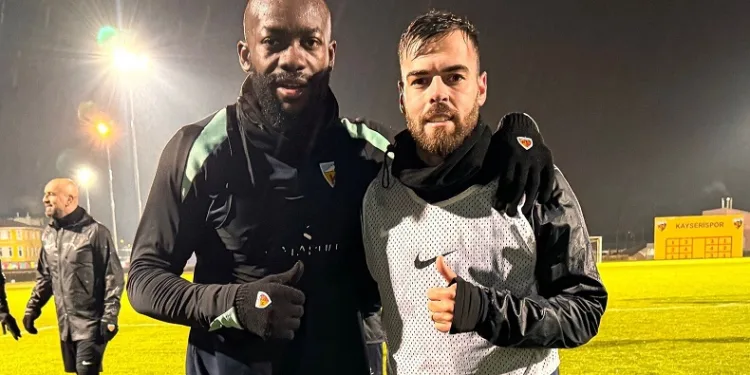 Kayserispor’da Stephane Bahoken affedildi