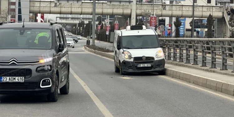Bandırma Eğitim ve Araştırma Hastanesi’nde asansör krizi, vatandaşlar mağdur oldu