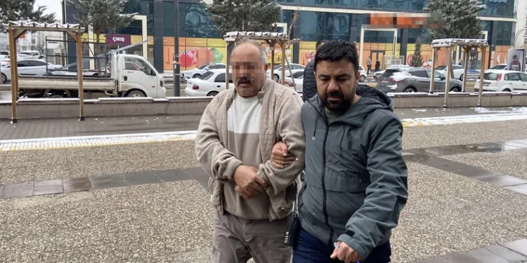 Bandırma Eğitim ve Araştırma Hastanesi’nde asansör krizi, vatandaşlar mağdur oldu