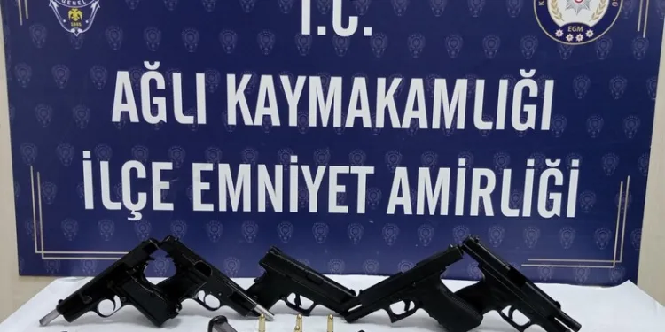 Kaçak kazı yapan 10 şüpheli jandarmaya takıldı