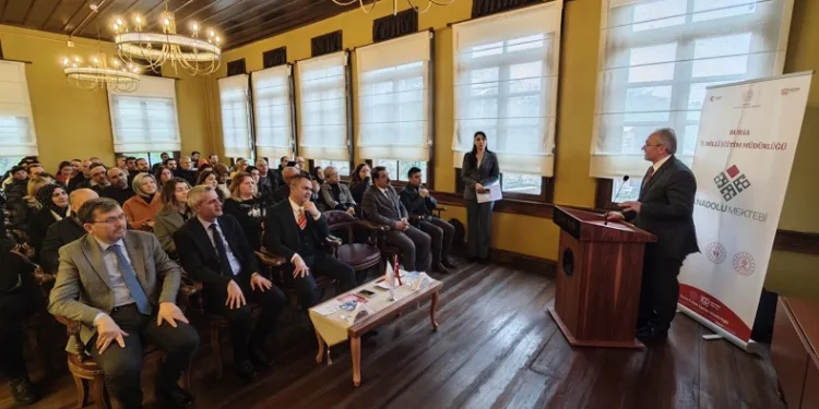 “Anadolu Mektebi Projesi” koordinatör eğitimi Bursa’da gerçekleşti
