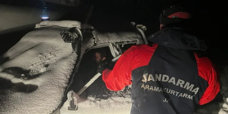 Adana’da bin litre kaçak akaryakıt ele geçirildi