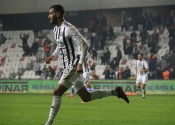 Altay’da Deniz Kadah, gollerine devam ediyor