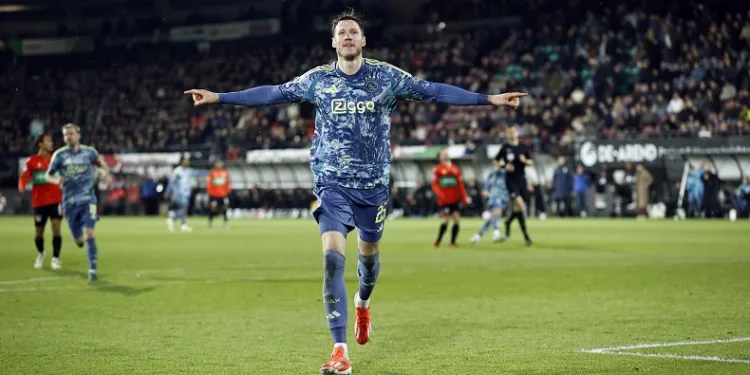 Ajax forması giyen Wout Weghorst 6 hafta sahalardan uzak kalacak