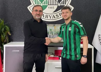 Sakaryaspor, Atanas Kabov’u kadrosuna kattı