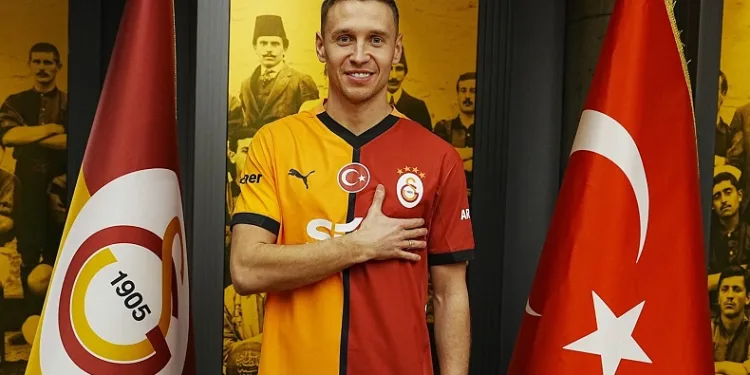 Przemyslaw Frankowski resmen Galatasaray’da
