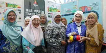 Emine Erdoğan, Kuala Lumpur Perdana Botanik Bahçesi’ni ziyaret etti