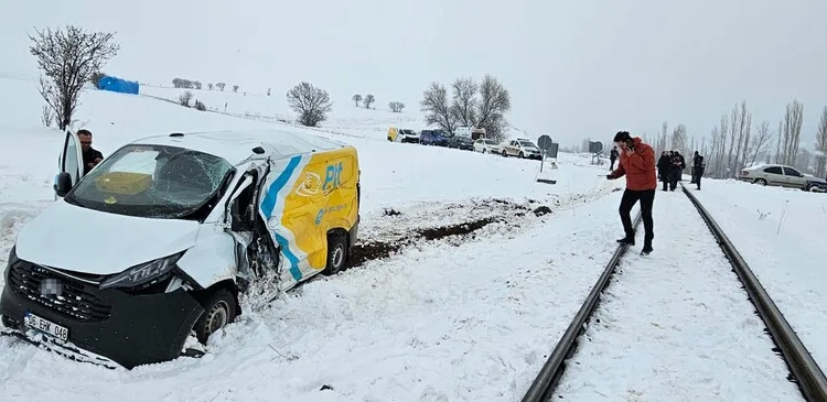 Mardin’de kamyon ile kamyonet çarpıştı: 1 ölü