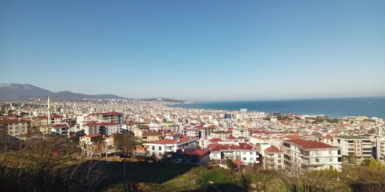 Çenesindeki dev tümörden kurtuldu, bacağından alınan kemikle yeni yüzüne kavuştu