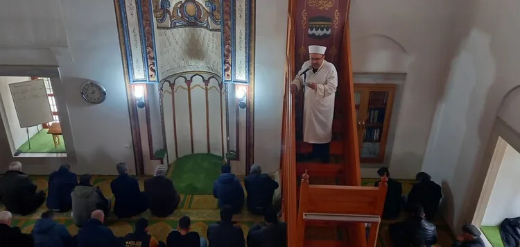 Çenesindeki dev tümörden kurtuldu, bacağından alınan kemikle yeni yüzüne kavuştu