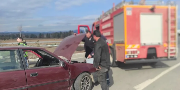 Çanakkale’de tır ile otomobil çarpıştı: 1 yaralı