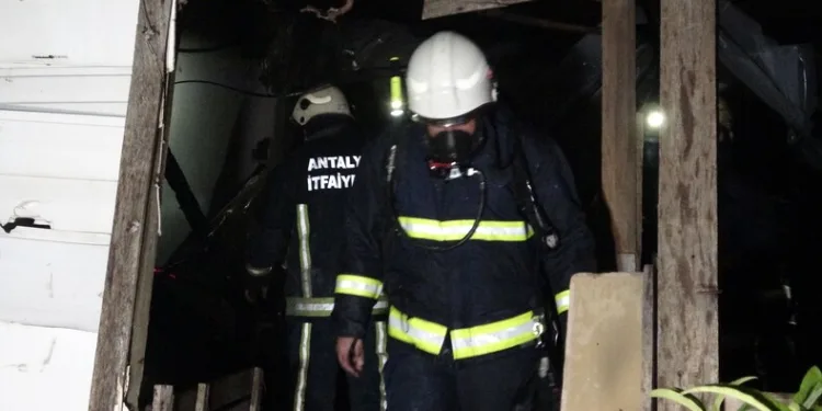 Kırklareli’nde otluk alanda yangın: 200 dekar alan zarar gördü