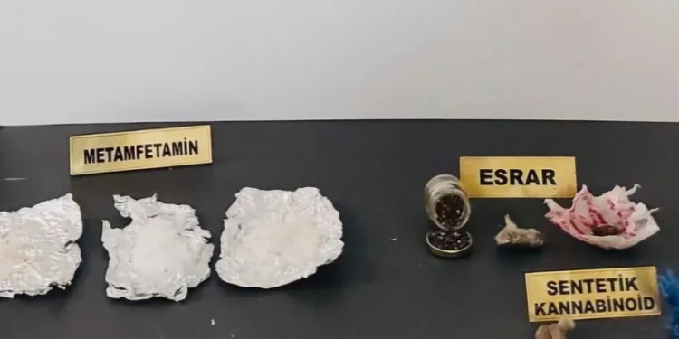 Tekirdağ’da ev yangını: 2 kişi dumandan etkilendi
