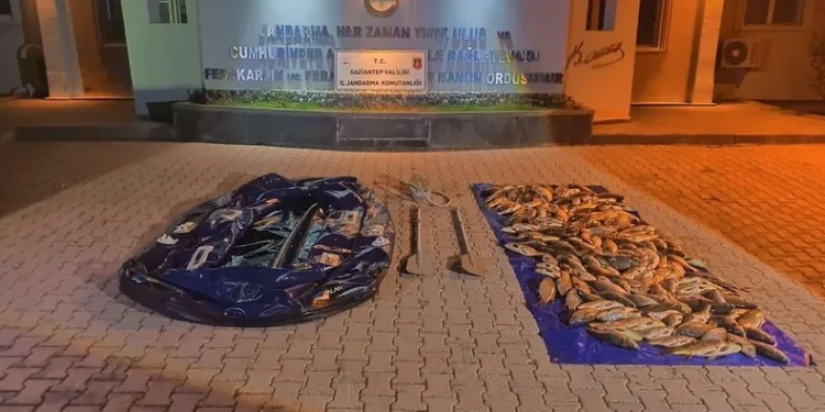 Tekirdağ’da ev yangını: 2 kişi dumandan etkilendi